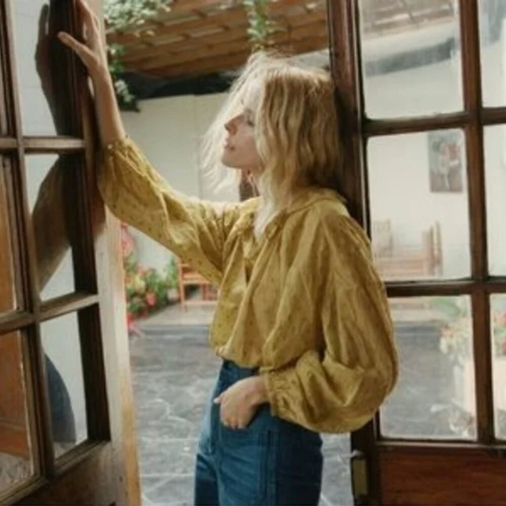 Like new Doen Rosebay blouse in wheat yellow (XS)